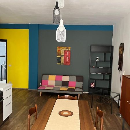Appartamento Mela Ad Alba, Cuore Delle Langhe Exterior photo